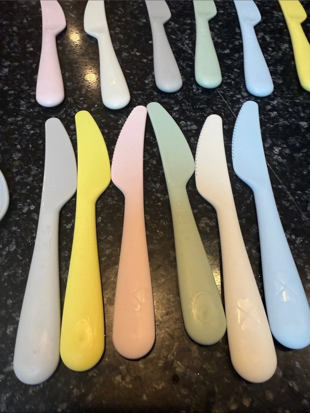 ILEA KALAS 7.5 diameter Pastel Multicolor Plates (9) and 12 spoons & 12  knives